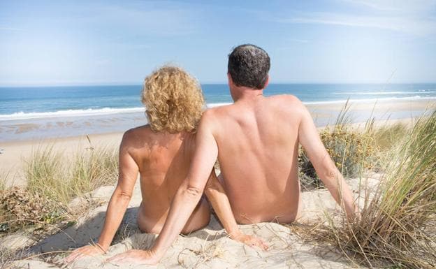 Estas son las playas nudistas de Málaga