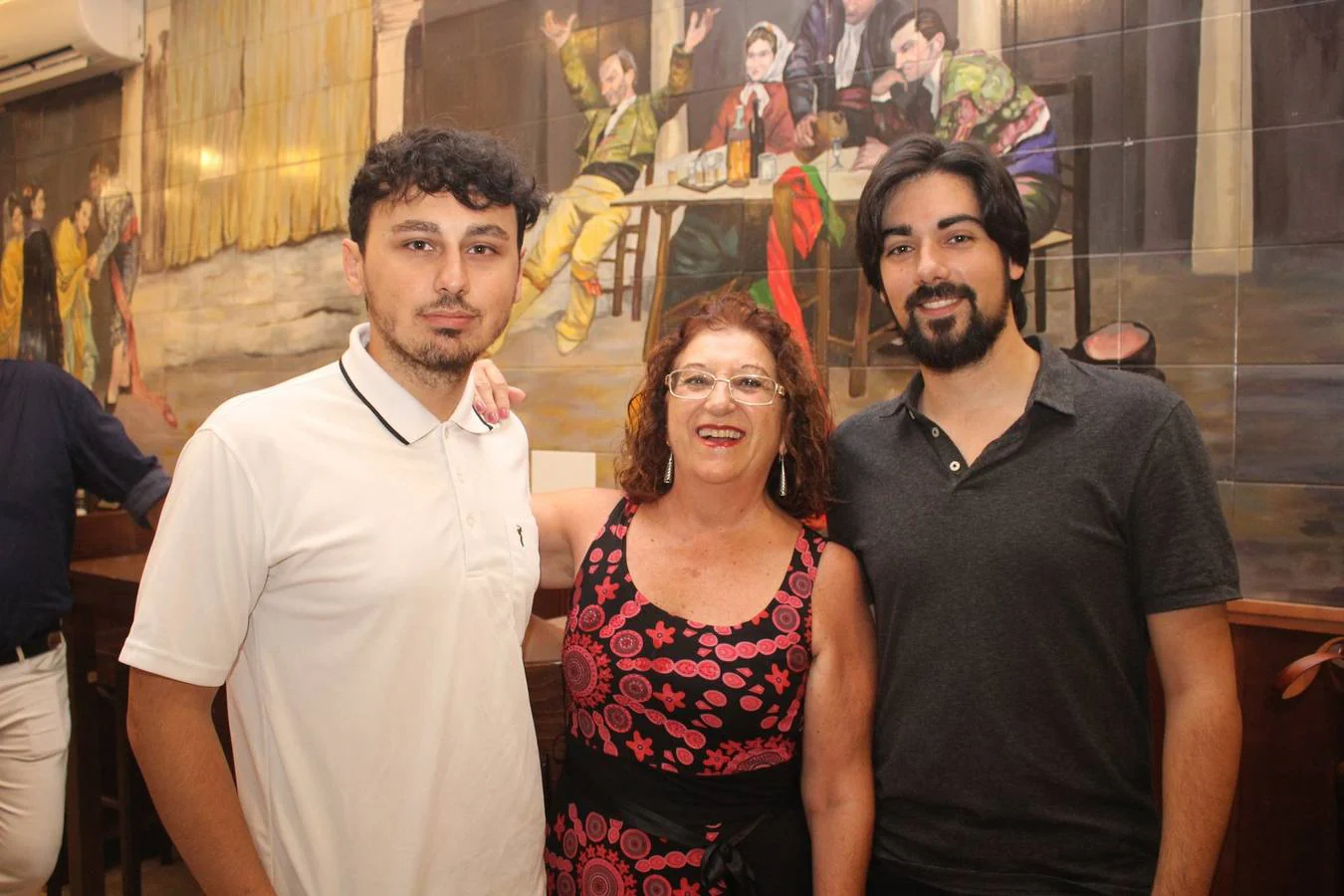 El Mentidero Cultural celebra su última reunión antes de las vacaciones de verano. Jorge Villalobos, Filomena Romero y Daniel Díaz Godoy.