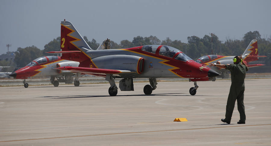 Llegada de las aeronaves para el Torre del Mar Airshow 2018 a la Base Aérea de Málaga. 