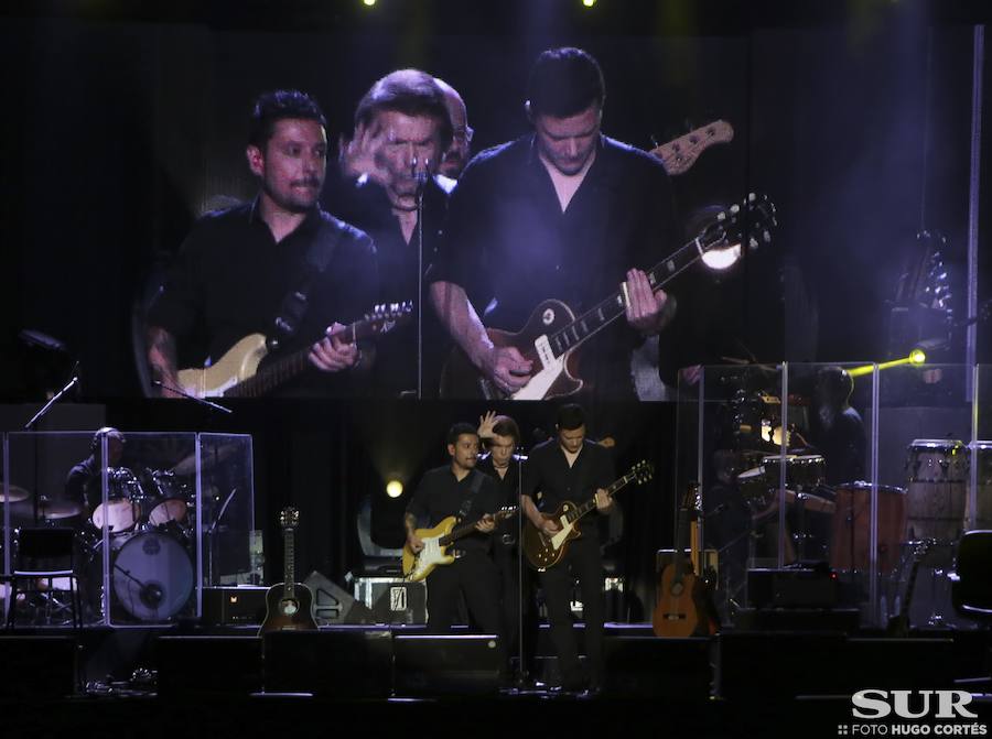 El cantante recala en Málaga dentro de su gira 'Loco por cantar 2018'