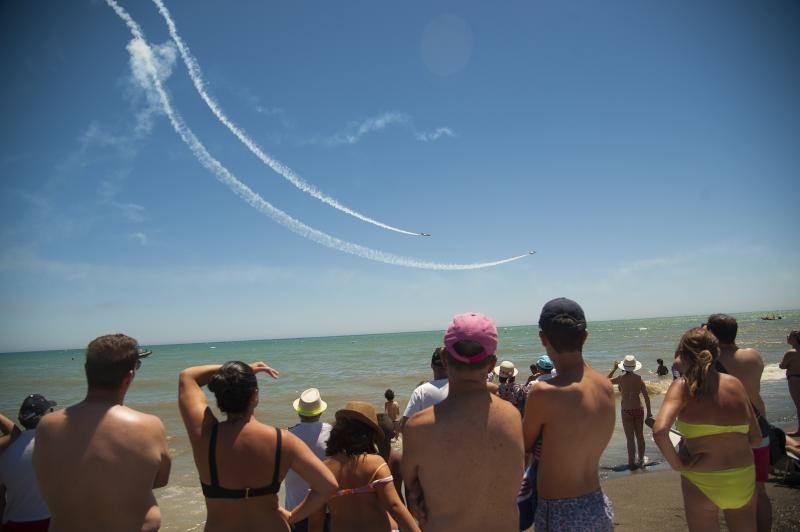 Torre del Mar acoge este festival aéreo internacional con 40 aeronaves de cuatro países diferentes 