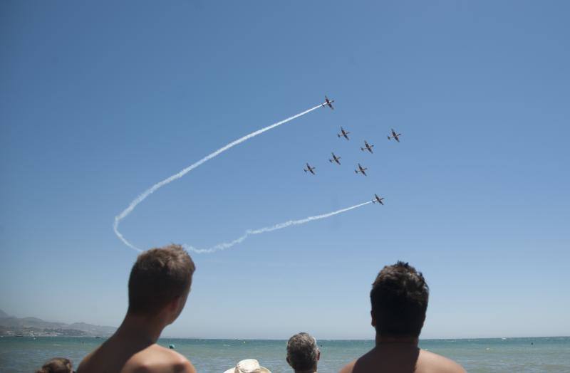 Torre del Mar acoge este festival aéreo internacional con 40 aeronaves de cuatro países diferentes 