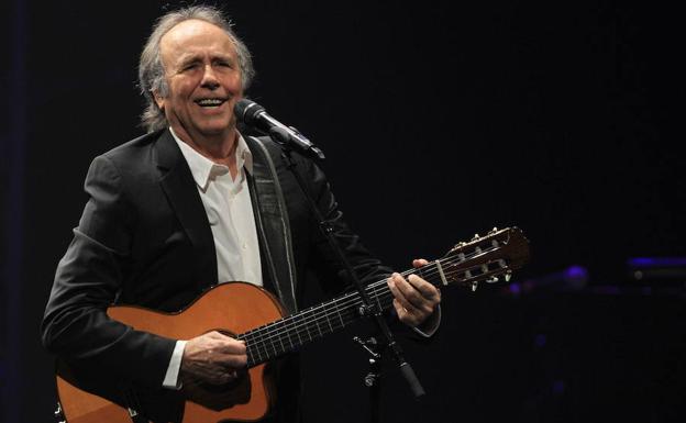 Joan Manuel Serrat, durante un concierto en el Palacio de Bellas Artes de Ciudad de México. 