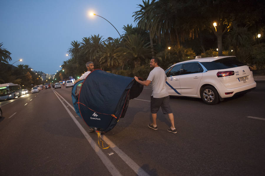 En el tercer día de huelga, los taxistas de Málaga han vuelto a cortar por sorpresa el Paseo del Parque en ambas direcciones