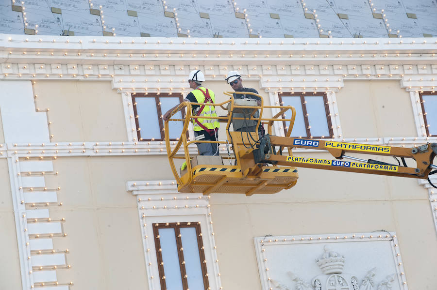 Cuenta atrás para la Feria de Málaga 2018 y en el Real del Cortijo de Torres se trabaja para que todo esté a punto.