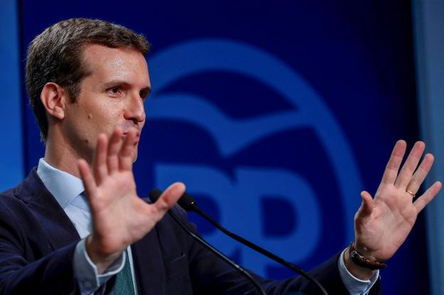 El presidente del PP,
Pablo Casado comparece
ayer en la sede nacional
del PP. :: Chema Moya / efe