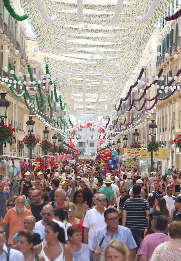 Fotos: Las mejores imágenes del primer domingo de la Feria de Málaga 2018