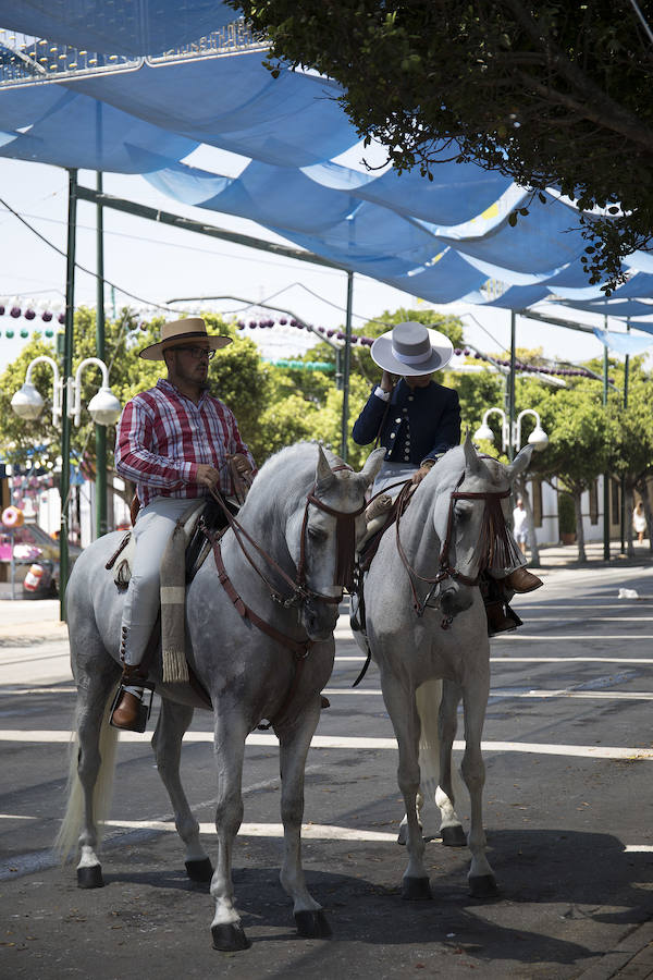 Fotos: Las mejores imágenes del primer domingo de la Feria de Málaga 2018