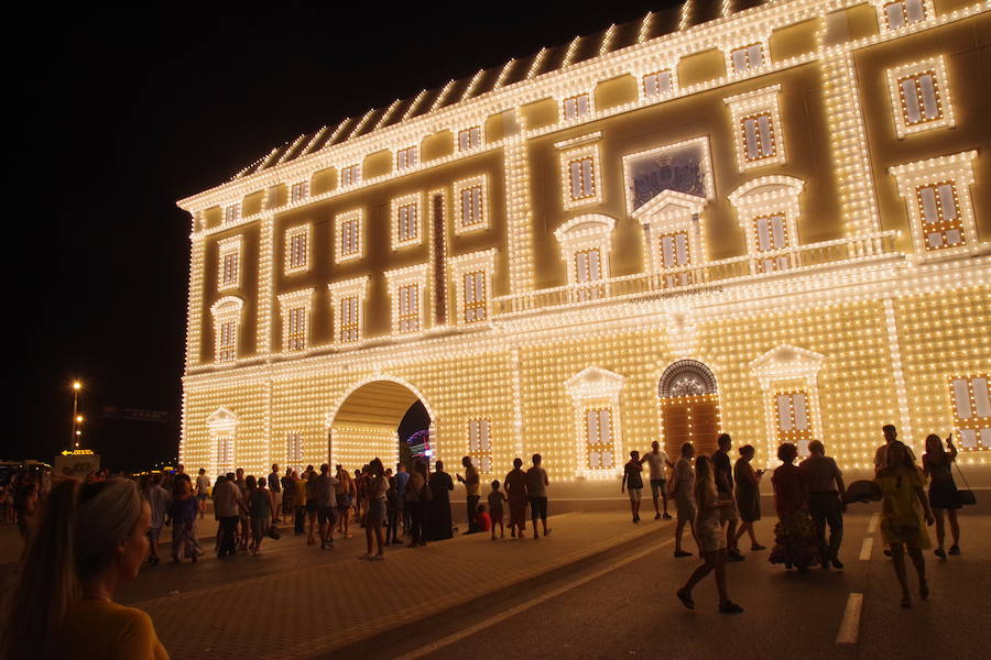 Fotos: Las mejores imágenes del primer domingo de la Feria de Málaga 2018