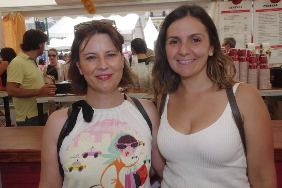 Delia Laso y Maribel López.