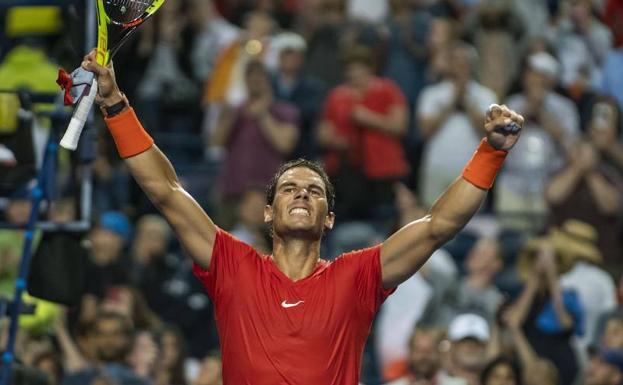 Nadal celebra su victora contra Khachanov.