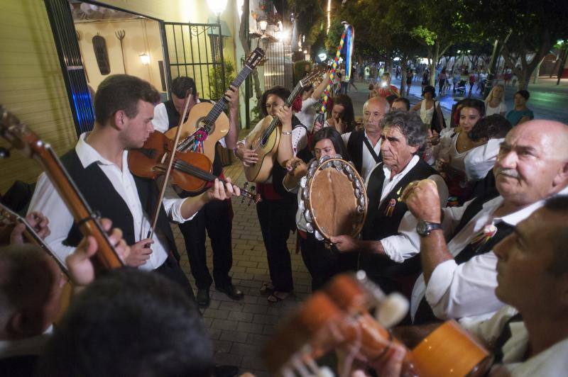 Las mejores imágenes de la tercera jornada de fiesta en la capital: la noche, en el Cortijo de Torres