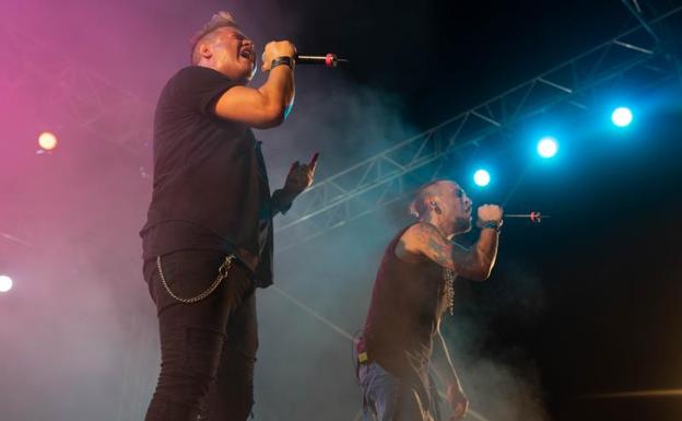 Miguel Sáez junto a Mario Méndes.
