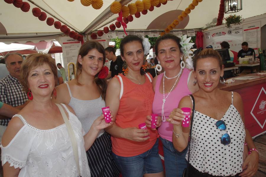 Paqui Palomo, Alicia Casado, Conchi Casado, Mari Casado e Inmaculada González, de Torremolinos y Barcelona.