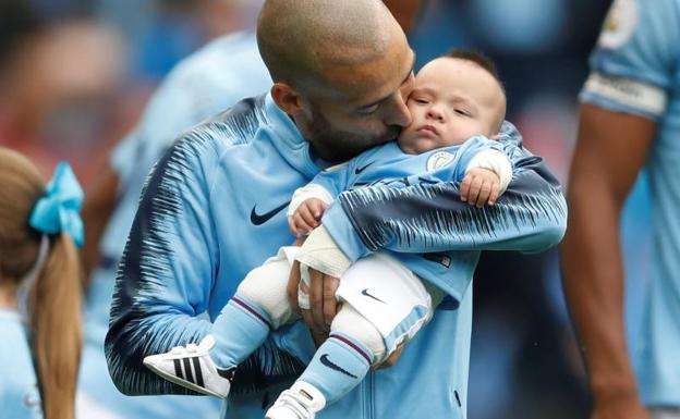 David Silva junto a su hijo Mateo