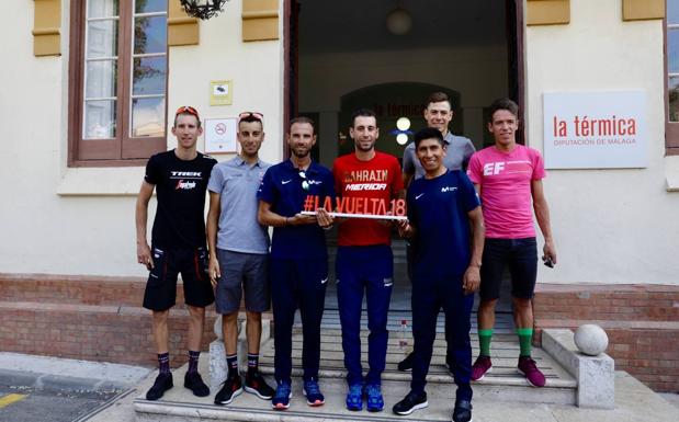 De izquierda a derecha, Mollema, Aru, Valverde, Nibali, Quintana, De la Cruz y Urán. 