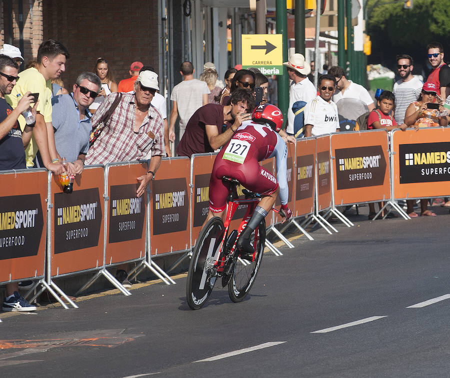 Málaga es protagonista en la Vuelta Ciclista España 2018. La etapa inicial y hasta otras tres tocan tierras malagueñas en una edición en la que hasta la canción oficial es de una malagueña. Aquí recogemos las mejores imágenes del paso por Málaga