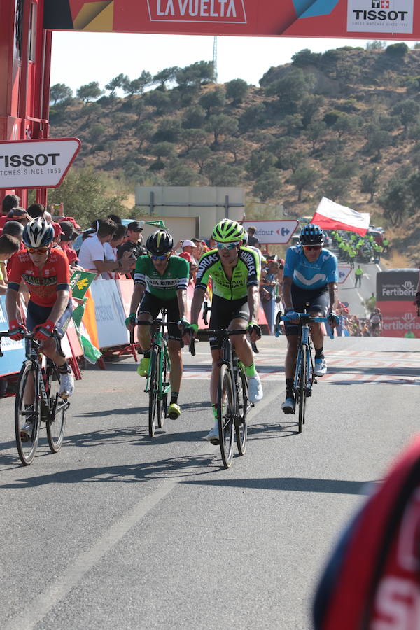 Málaga es protagonista en la Vuelta Ciclista España 2018. La etapa inicial y hasta otras tres tocan tierras malagueñas en una edición en la que hasta la canción oficial es de una malagueña. Aquí recogemos las mejores imágenes del paso por Málaga