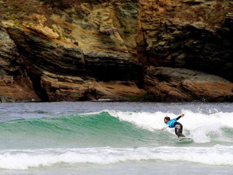 Se trata de imágenes de la competición absoluta del 'Pull&Bear Pantín Classic Galicia Pro', que se celebra en la playa de Pantín, en Valdoviño (A Coruña)