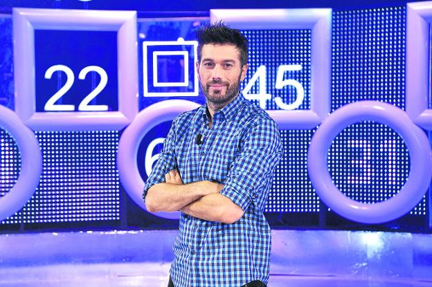 Dani Martínez se estrena como conductor de 'El concurso del año', la nueva apuesta de Cuatro para el mediodía. :: cuatro