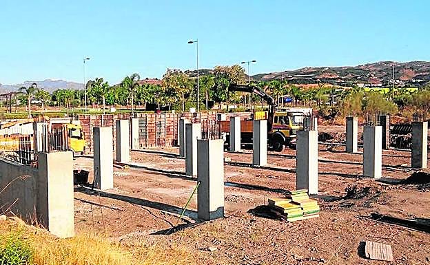 Imagen de las obras de cimentación iniciadas por la empresa audivisual Algo Suena en la tecnópolis. 