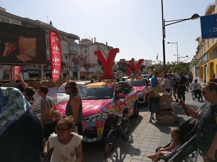 Málaga es protagonista en la Vuelta Ciclista España 2018. La etapa inicial y hasta otras tres tocan tierras malagueñas en una edición en la que hasta la canción oficial es de una malagueña. Aquí recogemos las mejores imágenes del paso por Málaga