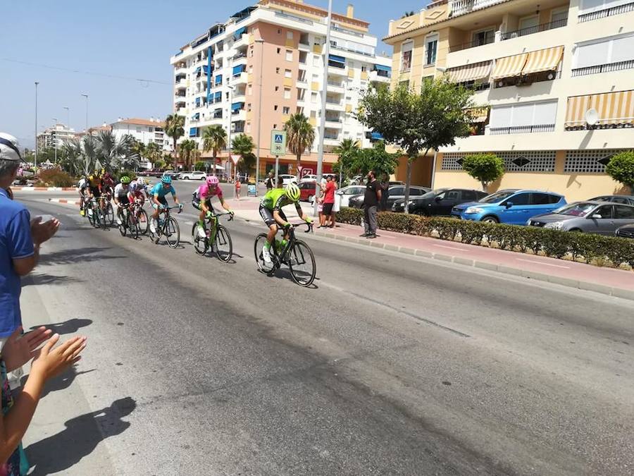 Málaga es protagonista en la Vuelta Ciclista España 2018. La etapa inicial y hasta otras tres tocan tierras malagueñas en una edición en la que hasta la canción oficial es de una malagueña. Aquí recogemos las mejores imágenes del paso por Málaga