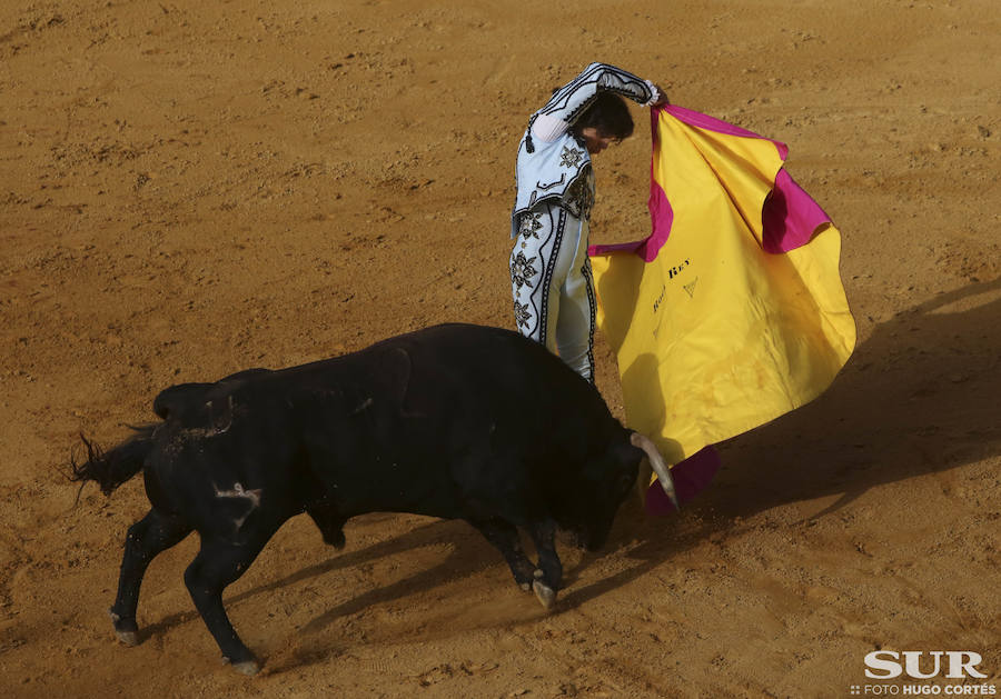 Cayetano y Roca Rey, a hombros en un espectáculo taurino que volvió a reunir a diversos famosos un año más