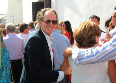 Imagen secundaria 1 - María Dolores de Cospedal, Carlos Telmo y Mikel Urmeneta. 