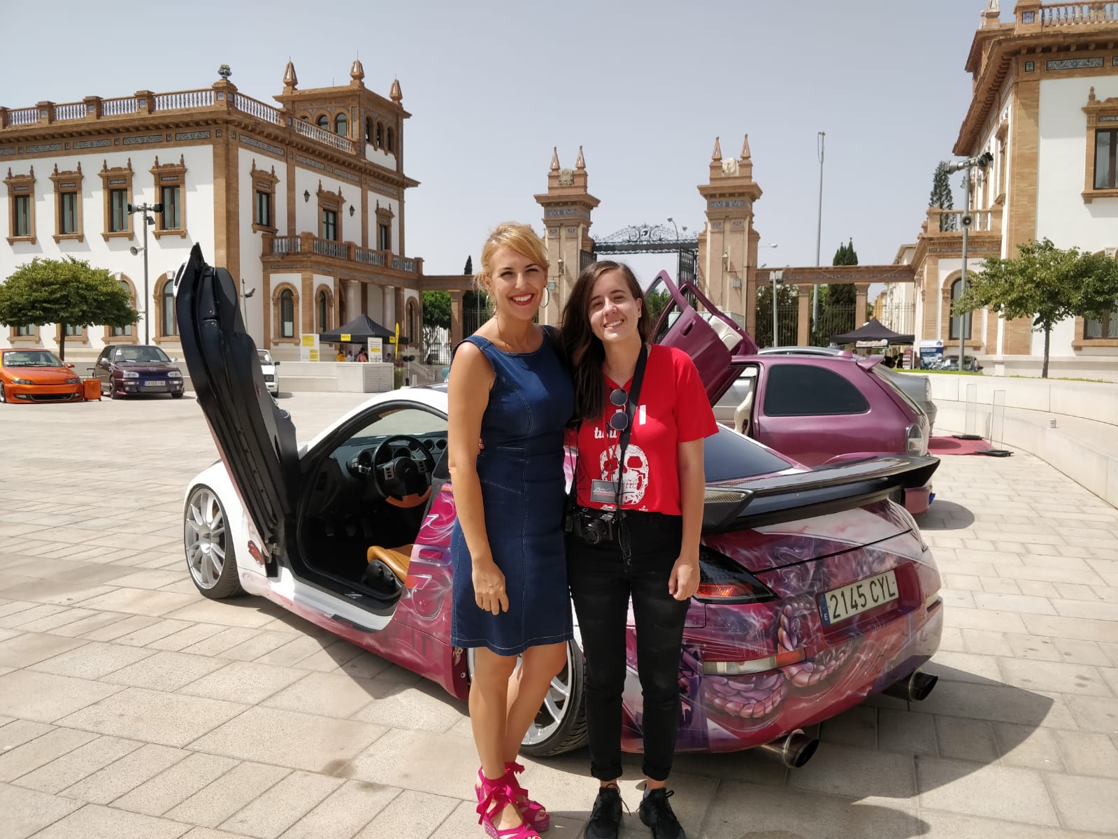 Vehículos de toda España participan en el encuentro en el Museo del Automóvil y la Moda