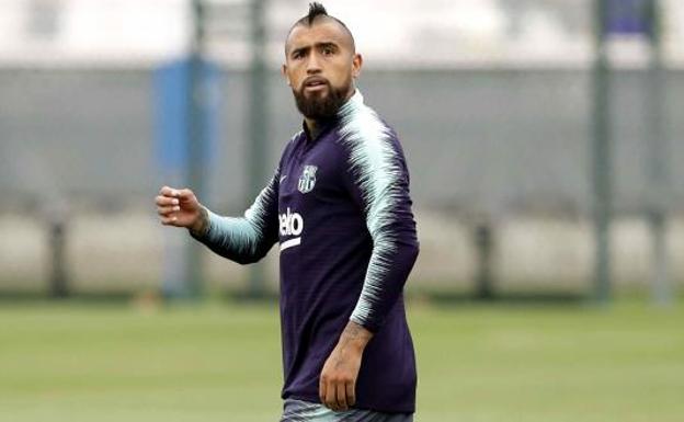 Arturo Vidal, fichaje estrella del Barça, poco utilizado por Valverde hasta la fecha