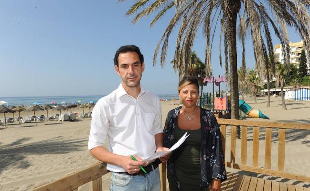 IU pide un protocolo de acción ante las invasiones de medusas en Marbella