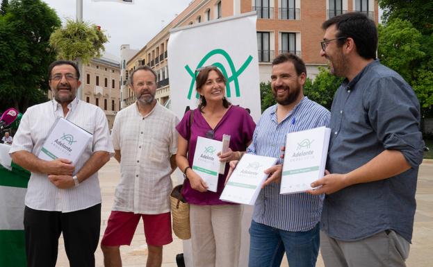 'Adelante Andalucía' presenta un borrador con 1.200 propuestas para su programa electoral