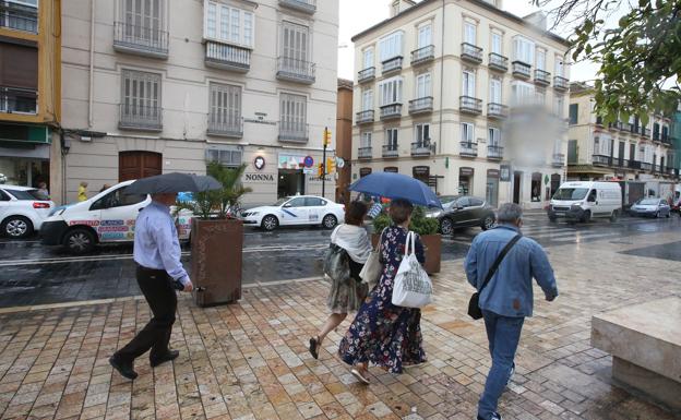 La lluvia podría hacer acto de presencia de nuevo en Málaga este fin de semana.