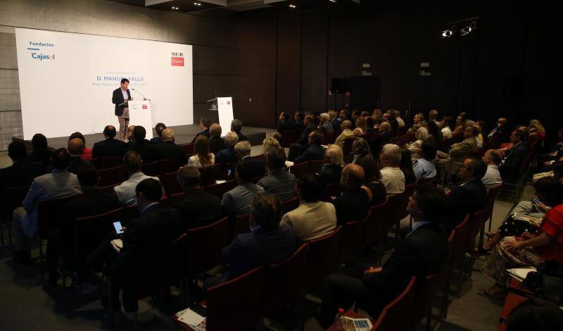 El desayuno-coloquio en colaboración con la Fundación Cajasol se celebró en el Hotel Barceló