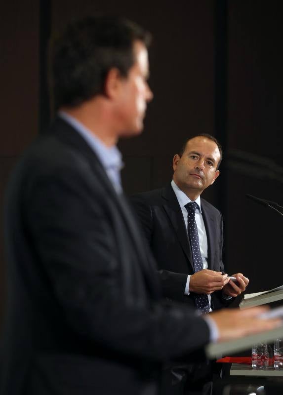 El desayuno-coloquio en colaboración con la Fundación Cajasol se celebró en el Hotel Barceló