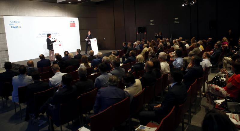 El desayuno-coloquio en colaboración con la Fundación Cajasol se celebró en el Hotel Barceló