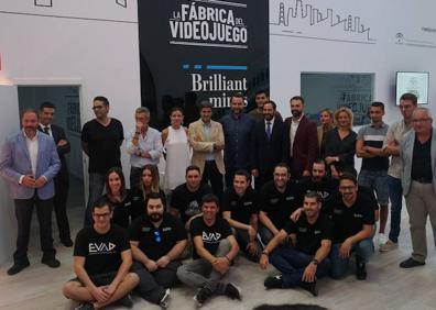 Imagen secundaria 1 - 1.200 metros dedicados a fabricar videojuegos en Málaga