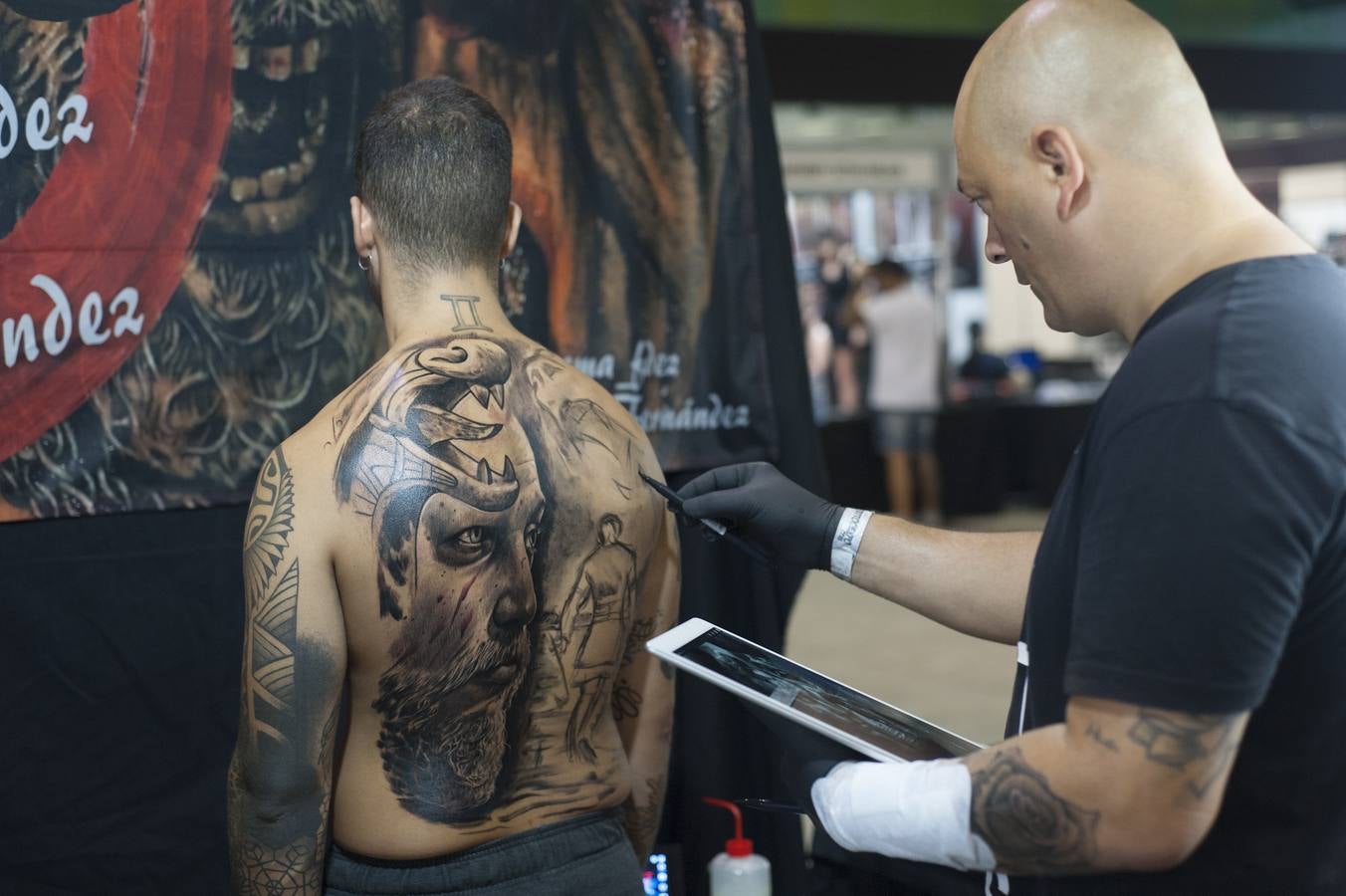 Todo por y para los tatuajes. Málaga celebra la quinta edición de este evento dedicado a este mundo, que acoge novedades y tendencias del sector y un gran número de oportunidedes de llevarse una nueva obra de profesional tatuador. 