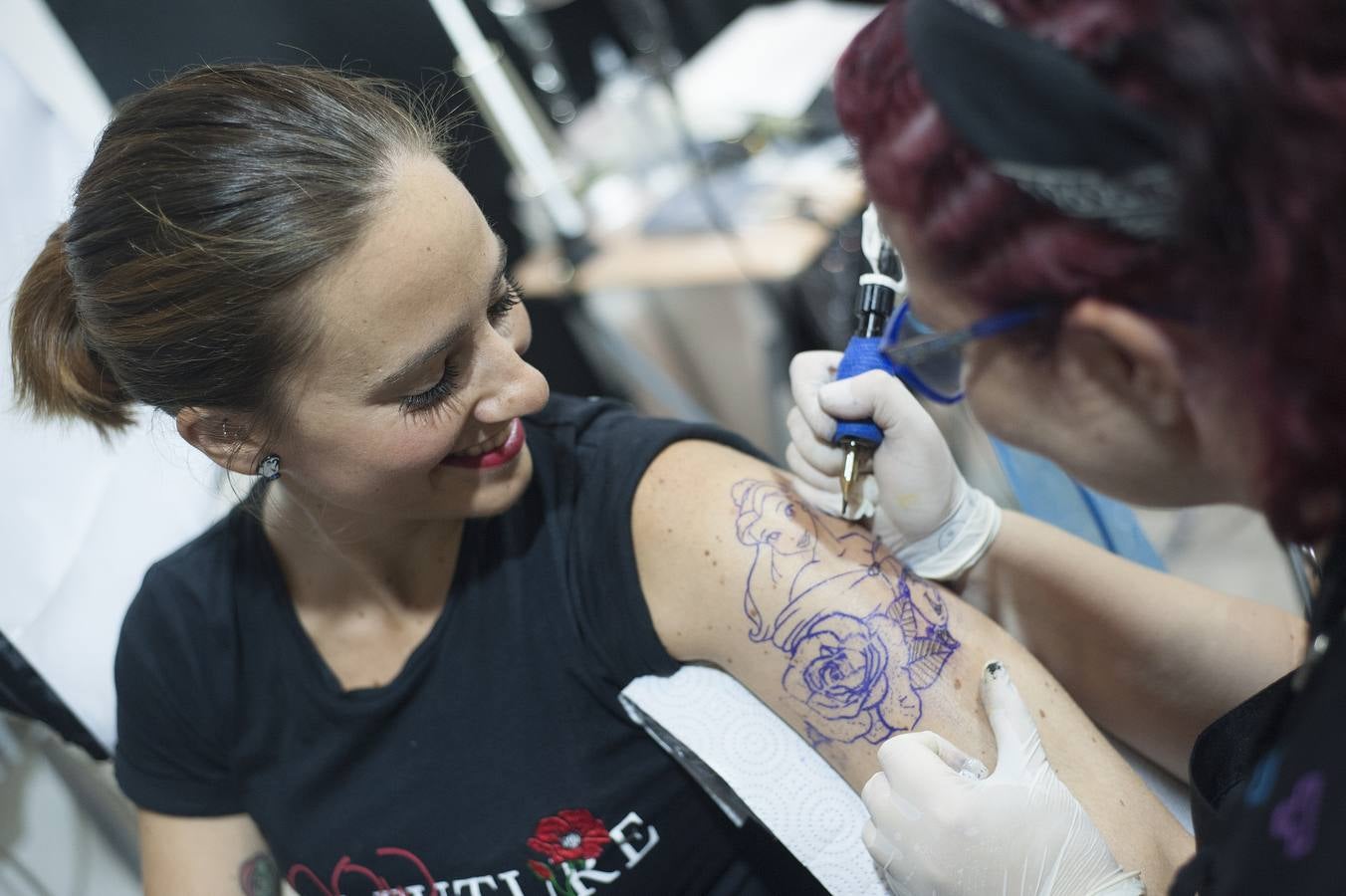 Todo por y para los tatuajes. Málaga celebra la quinta edición de este evento dedicado a este mundo, que acoge novedades y tendencias del sector y un gran número de oportunidedes de llevarse una nueva obra de profesional tatuador. 
