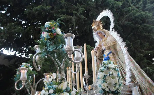 Nuestra Señora de la Aurora recorre el casco histórico de Ronda