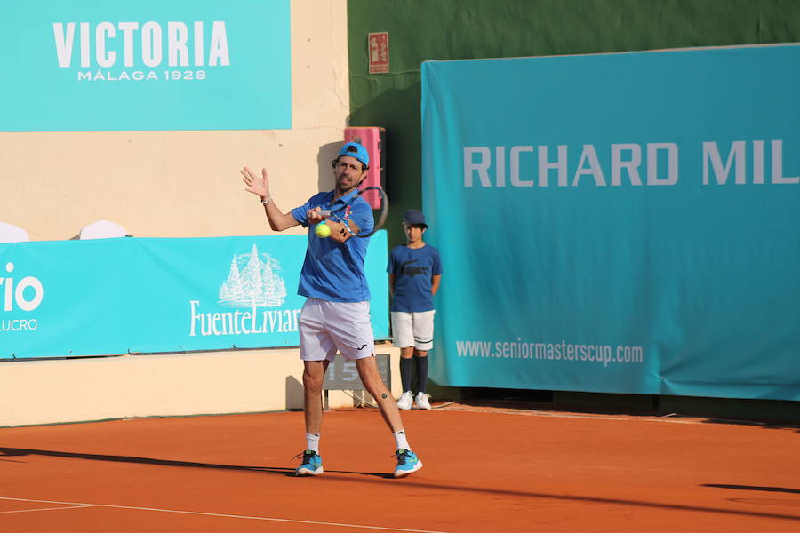 Juan Carlos Ferrero se lleva el torneo tras ganar a Safin