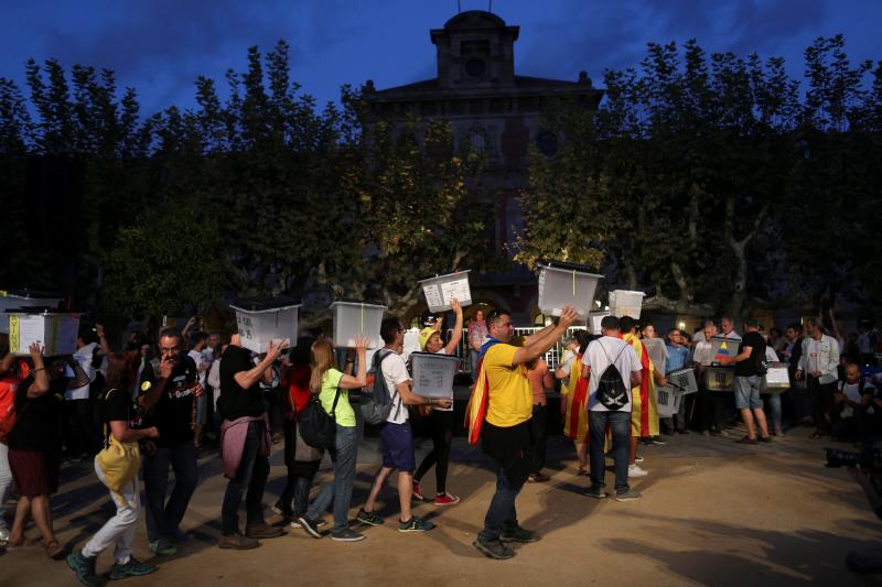 180.000 personas han acudido a la manifestación de Barcelona para conmemorar el primer aniversario del 1-O, según la Guardia Urbana