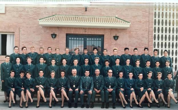 Con sus compañeras de promoción, la primera con mujeres. 