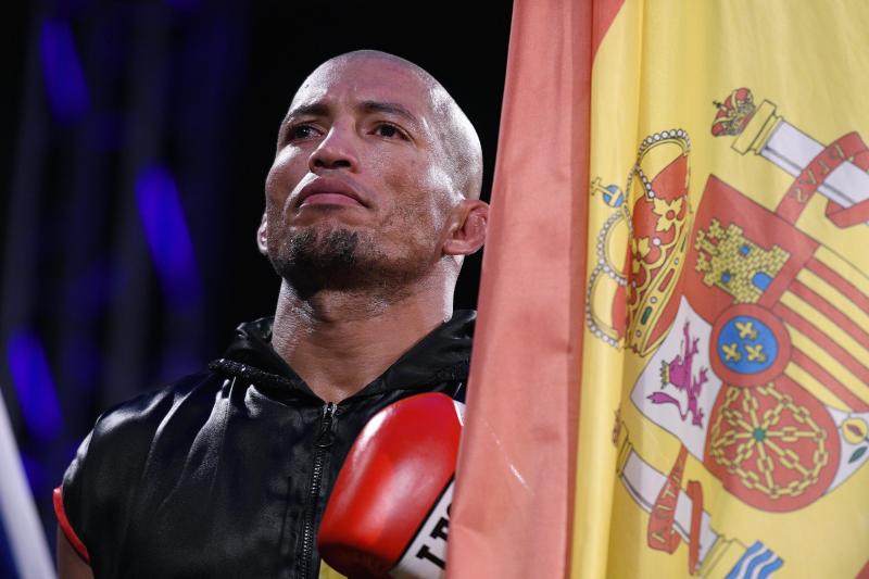 Ronny Alexander «El llanero» Landaeta vence a Anatoli Hunanyan y se proclama campeón de la Unión Europea del peso supermedio