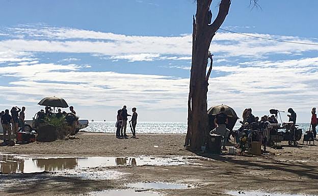 Un momento del rodaje en los Baños del Carmen.