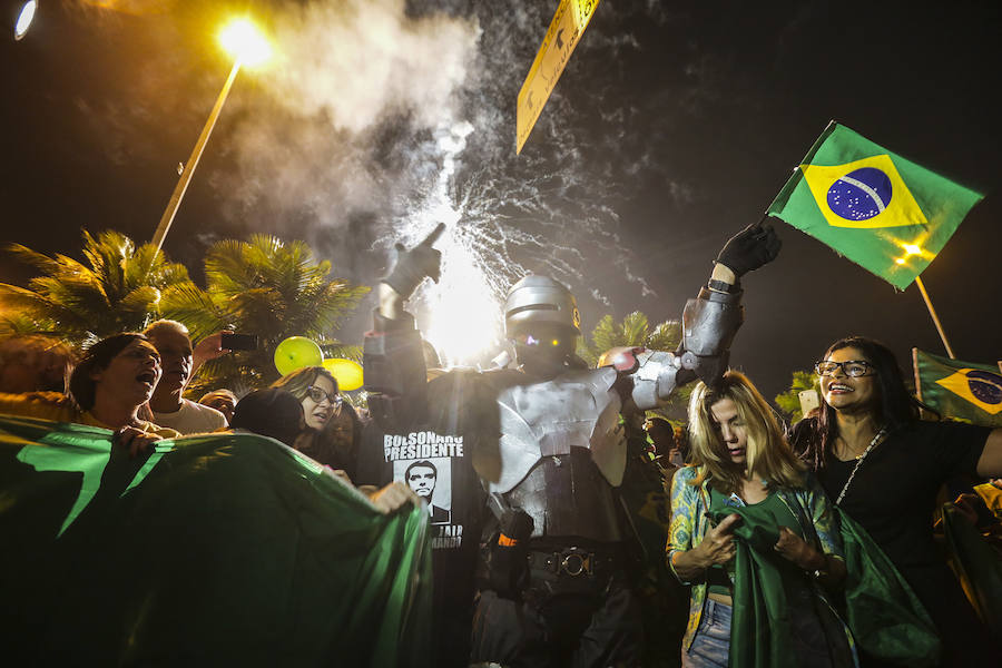 Los simpatizantes de Bolsonaro celebraron el triunfo electoral del ya nuevo presidente del país carioca 