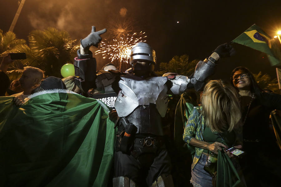 Los simpatizantes de Bolsonaro celebraron el triunfo electoral del ya nuevo presidente del país carioca 