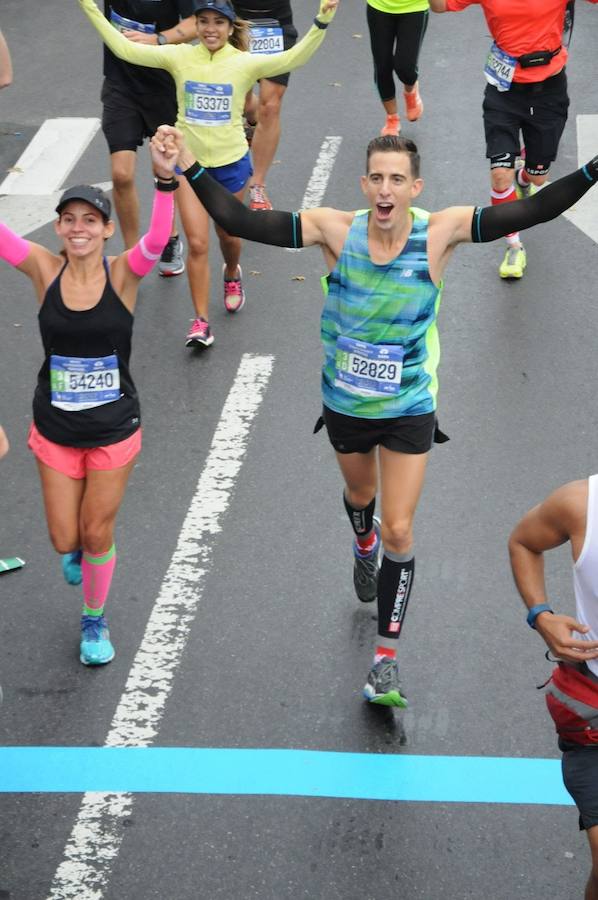 Fotos: Así pidió matrimonio a su novia tras correr la Maratón de Nueva York