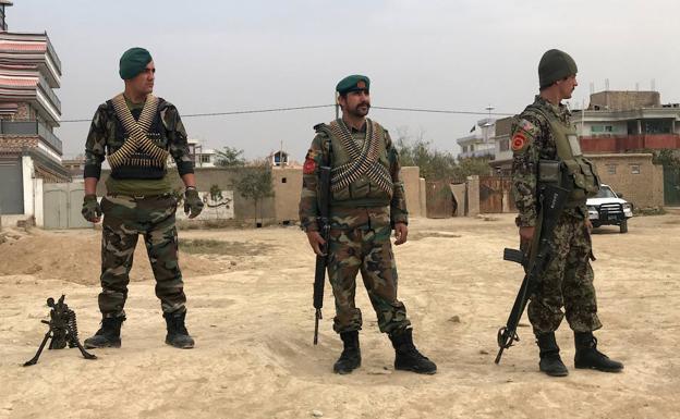 Soldados de las Fuerzas Armadas afganas.